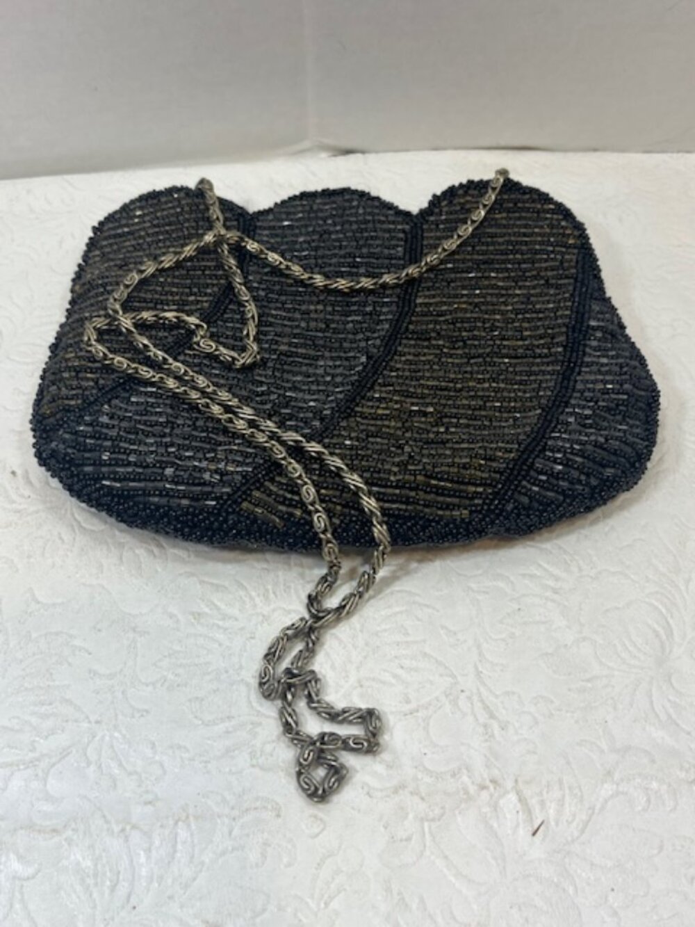 VTG La Regale LTD Black Golden Bronze Beaded Fan-Shaped Evening Purse 7"x5.5"